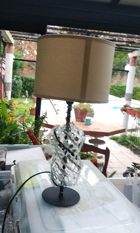 Lampe  buste ajouré en verre fusing transparent argent noir et blanc avec abat jour crème