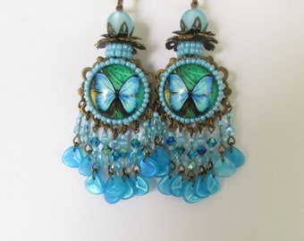 Boucles d'oreilles papillons lumineux, bohèmes, avec des cabochons en verre, des perles tchèques et des perles swarovski