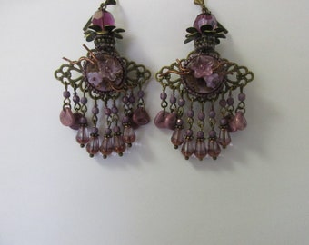 Boucles d'oreilles baroques, violet et or, 9 tiges, avec un bouton rustique, des perles tchèques et des tiges en cuivre