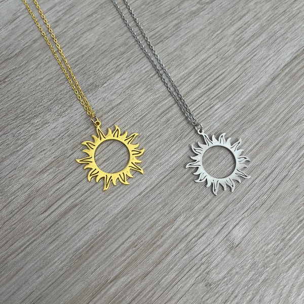 Collier soleil argent ou doré