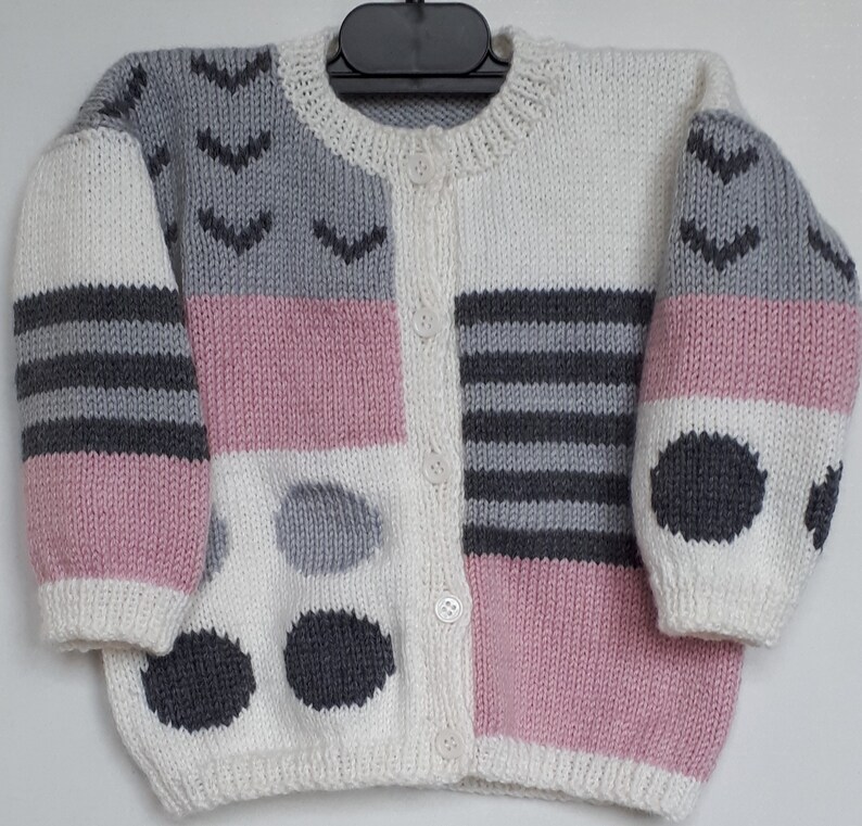 Gilet cardigan veste bébé fille 6 mois tricot main layette image 0