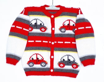 Gilet enfant tricot main, en laine, avec des voitures, taille 2 ans