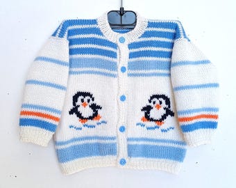 Pull Naissance Fille – Fait Main – Lilas Et Blanc – Laine Acrylique – Taille Bébé