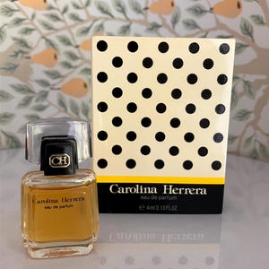 Carolina Herrera Eau de Parfum 4ml 0.13 Fl oz Vintage Collectible Miniature