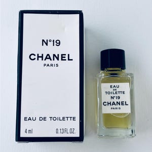Chanel No. 19 Miniature Eau de Toilette 4 ml