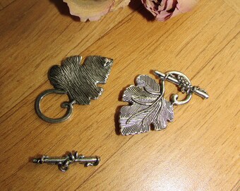 Toggles clasps X 2 leaf vine silver 40 mm new