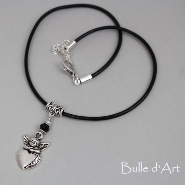 Collier le coeur de l'ange sur son cordon de cuir noir