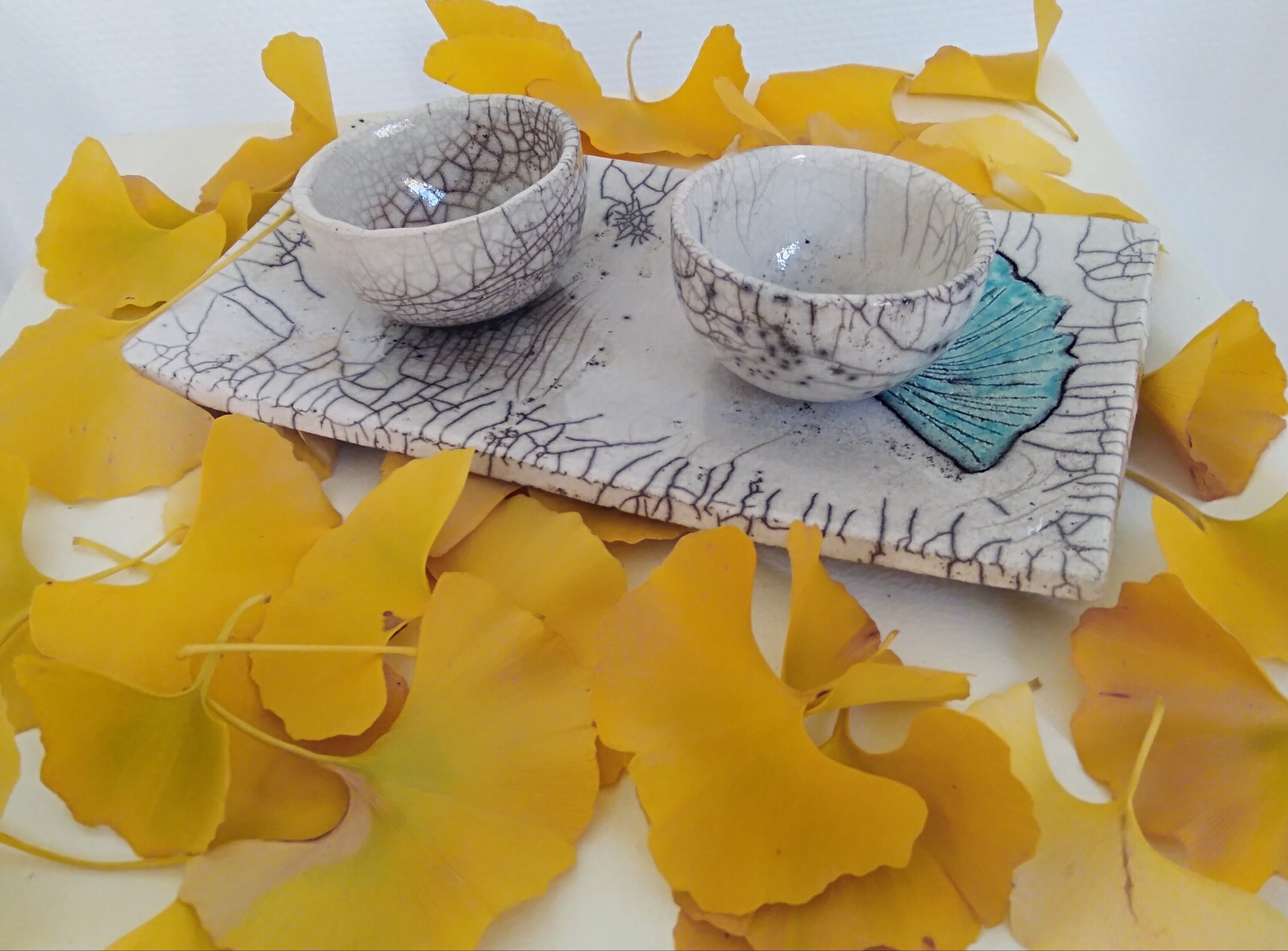 Service Duo de Tasse et Plateau Raku Motif Gingko