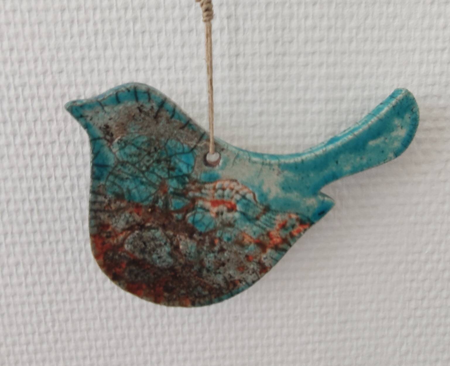 Oiseau Turquoise Orange en Céramique Raku à Suspendre