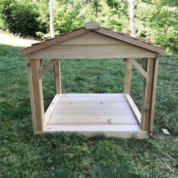 Cedar dog best sale house