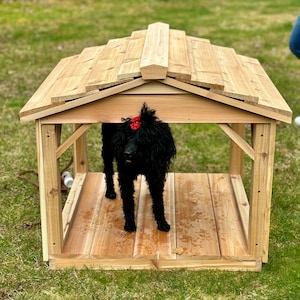 Cedar Wood Dog Gazebo: Outdoor Shade Shelter for Small/Mid-Size Dogs