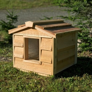 Outdoor Cat House/Insulated Cat House For Winter/Feral Cat House Shelter/Feral Cat Shelter SMALL SIZE image 5