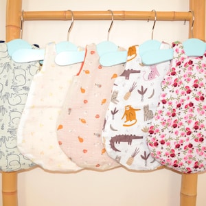 Saco de dormir, saquito de bebé, manta, sábanas para muñecos y muñecos bebé de Paola Reina, Corolle, Minikane en doble gasa y algodón