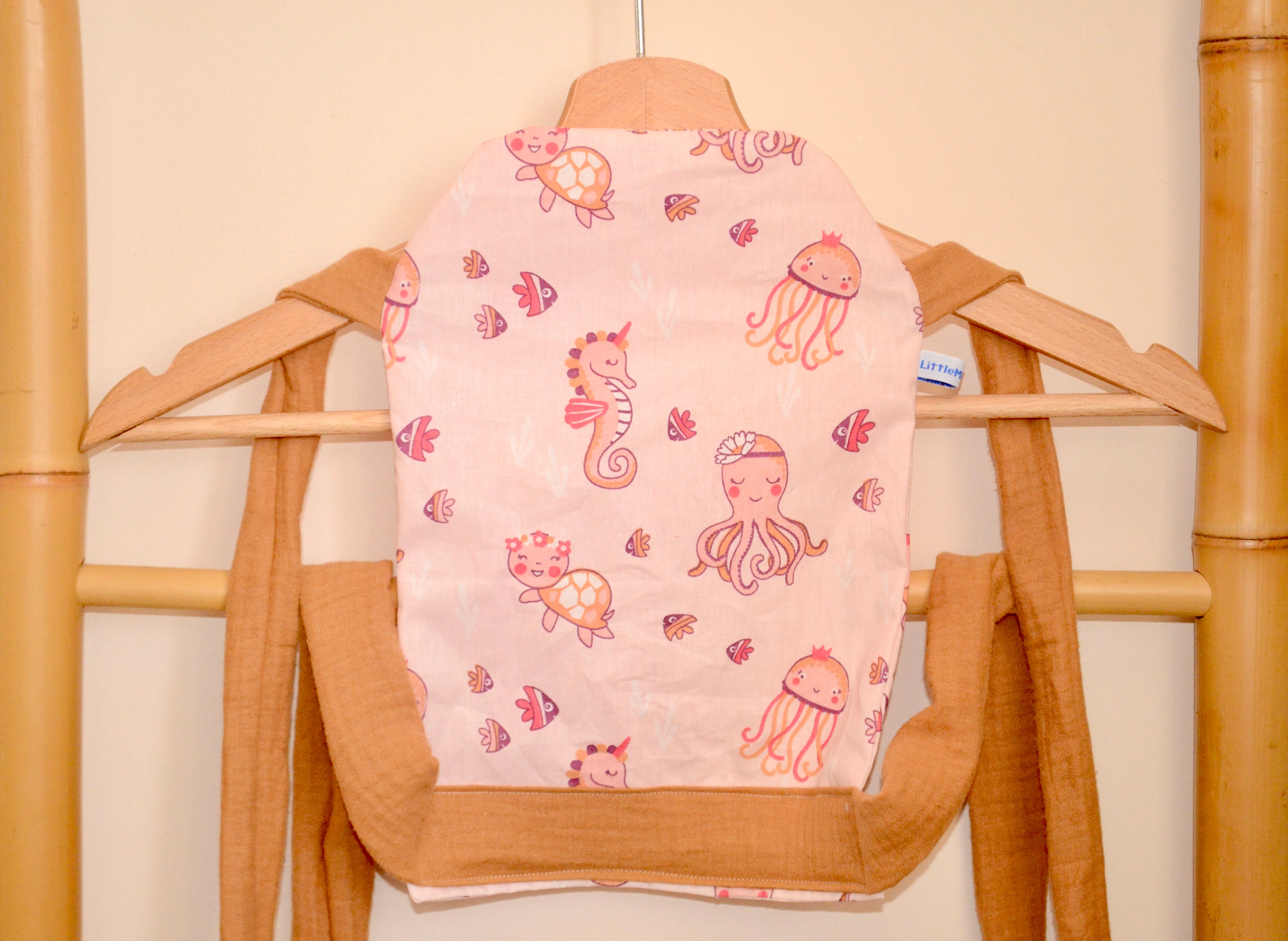 Porte Poupon, Porte Poupée Type Physiologique Meitaï Pour Enfant en Coton Rose Pieuvre et Hippocampe