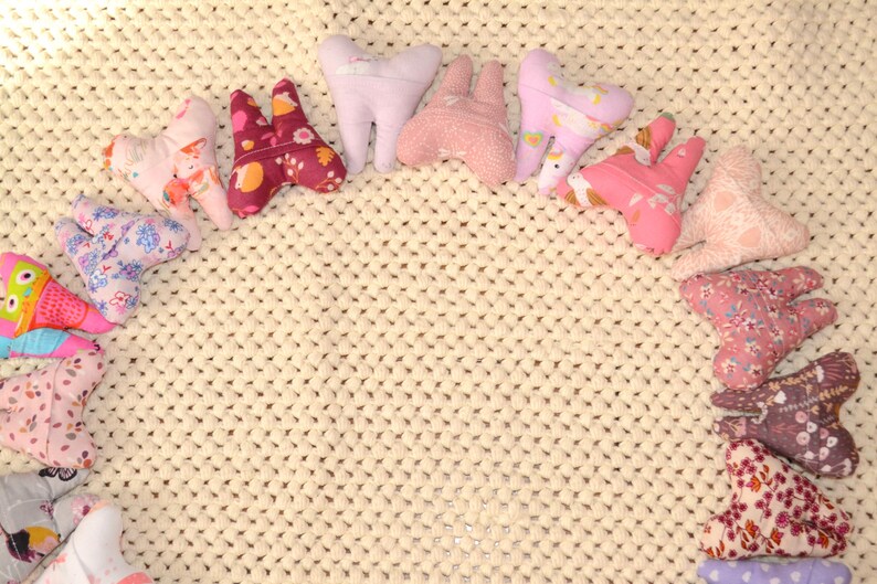 Tooth-shaped cushion for baby teeth, for the tooth fairy or mouse, pink tones image 2