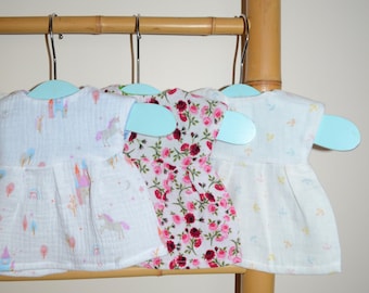 Ruffled dress for Paola Reina and Corolle dolls and babies in double gauze, Velcro closure