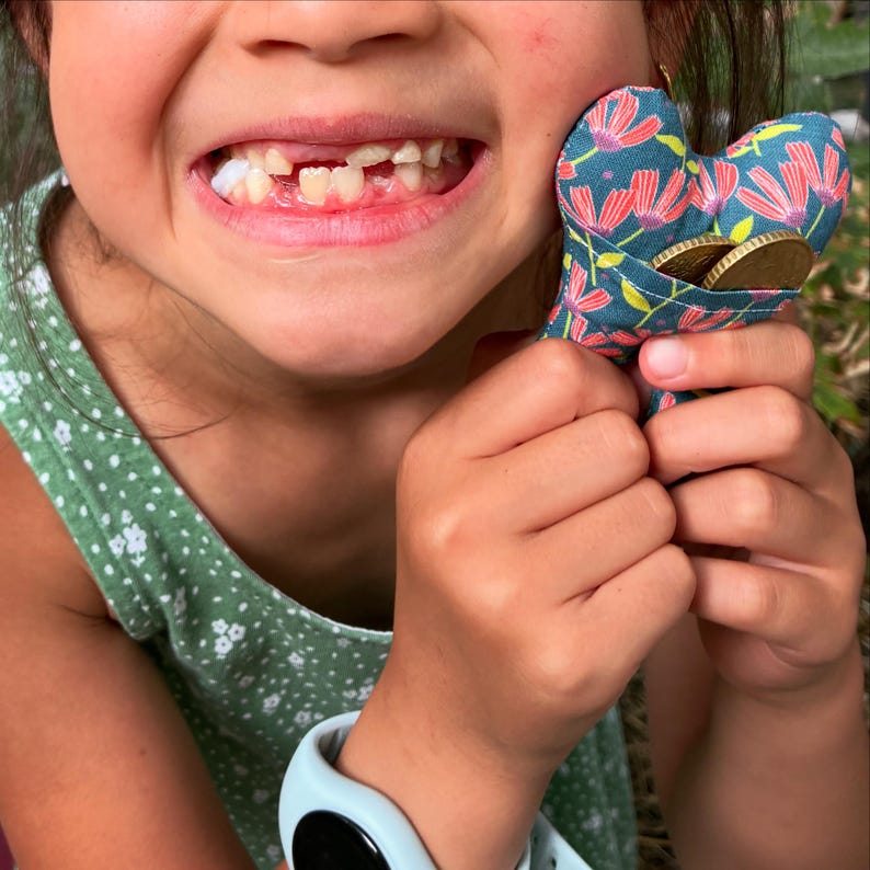 Tooth-shaped cushion for baby teeth, for the tooth fairy or mouse, pink tones image 4