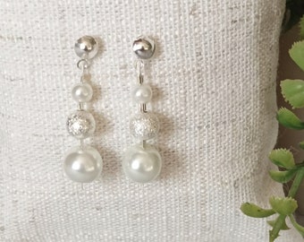 Boucles d'oreille perles nacrées ivoires et strass, boucles d'oreille mariage, accessoire mariée, mariage, cérémonie "MIRAGE"