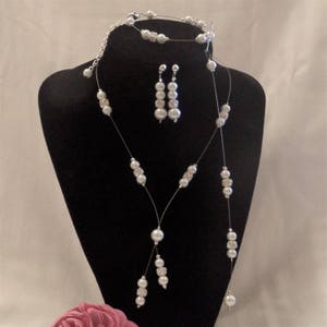 Boucles d'oreille strass et perles blanches, pendants mariée, bijou mariage, accessoire mariée, bijoux femme image 3