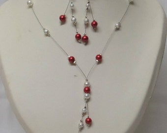 Parure collier boucles d'oreille mariage, mariée, perles rouge bordeaux et blanches ou ivoires fait main