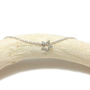 Collier étoile ras de cou, Collier Argent femme discret, Minuscule étoile, Cadeau femme fille image 3