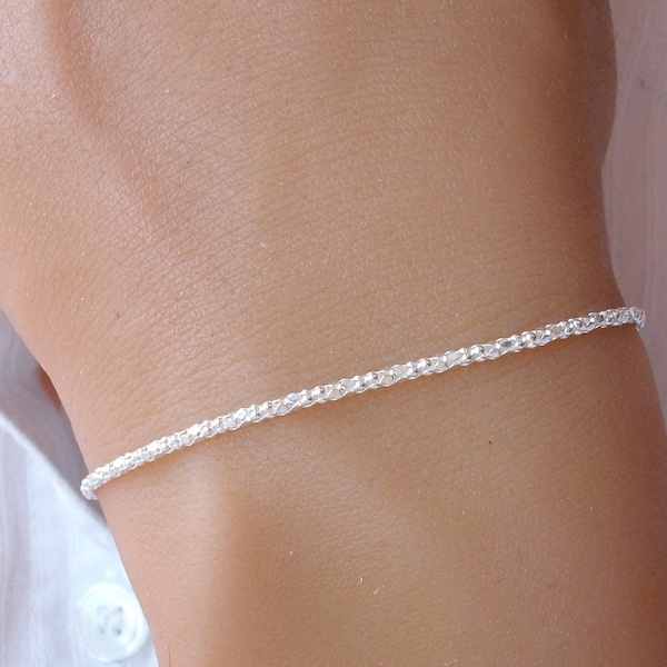 Diamond chain bracelet - Silver - Minimalist women's bracelet - gift for her