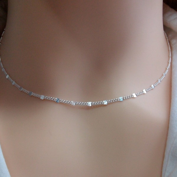 Collier ras de cou choker Argent, Chaine petits carrés plats, Collier fin femme tendance