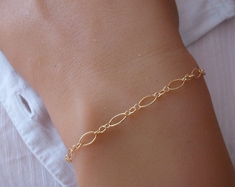 Women's gold chain bracelet, Alternating mesh, Trendy bacelet, Women's gift idea