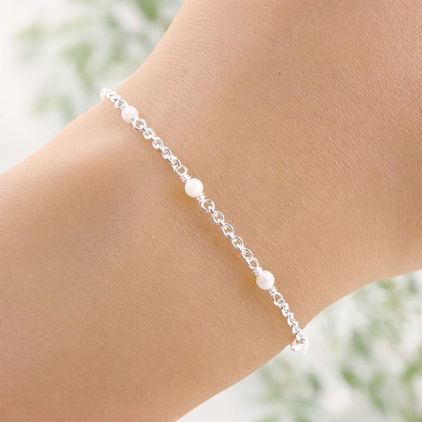 Bracelet perles de nacre en argent 925 – Bracelet fin femme - Cadeau anniversaire femme
