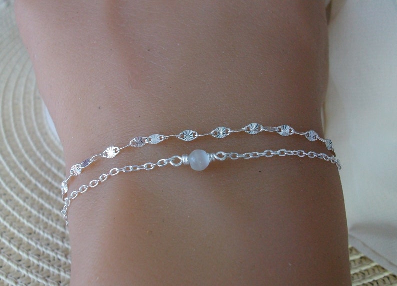 Bracelet multi chaine Argent Bracelet perle blanche Oeil de chat Bracelet 2 chaines Bracelet réglable image 2