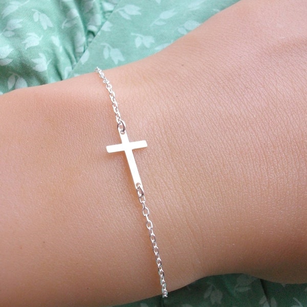 Bracelet croix Argent, Bracelet fin religieux, Idée cadeau femme