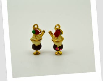 2 charms cut ice gold metal