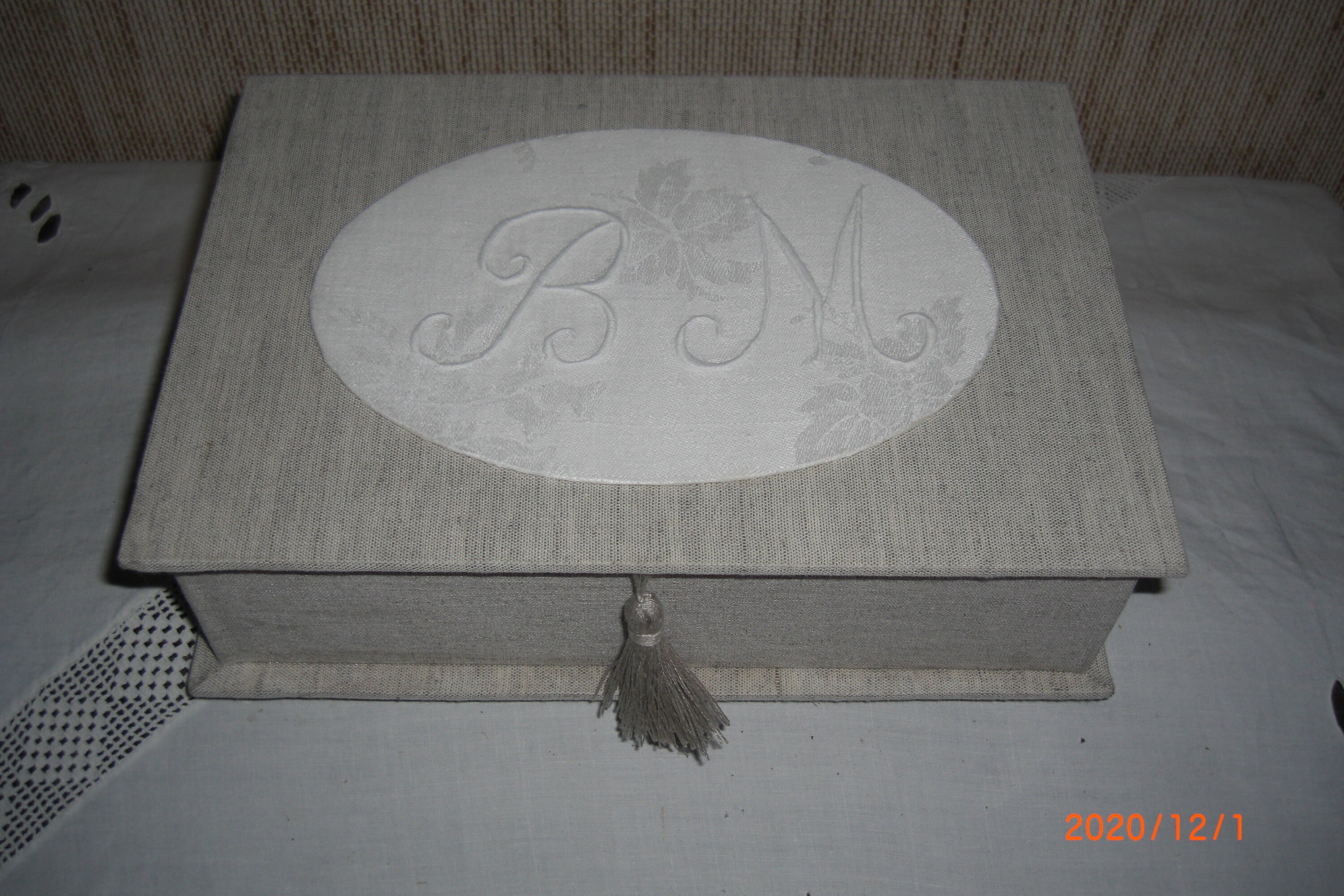 Boite Lin Monogramme Linge Ancien