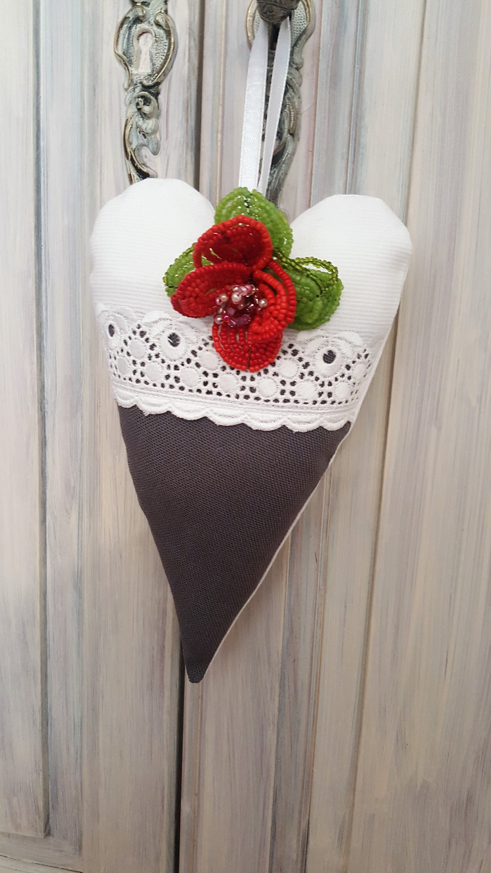 Grand Coeur Fleuri Fête Des Mères, Coeur Décoraif Tissu et Perles Fait Main, Idée Cadeau Romantique,