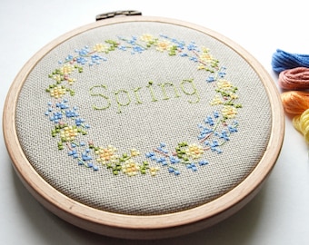 Spring Wreath Cross Stitch Pattern: Floral Design (PDF Pattern)