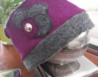 Berretto Ufficiale Roma Femminile Fuxia – Cappello Invernale Con Stemma Ricamato, Taglia Unica