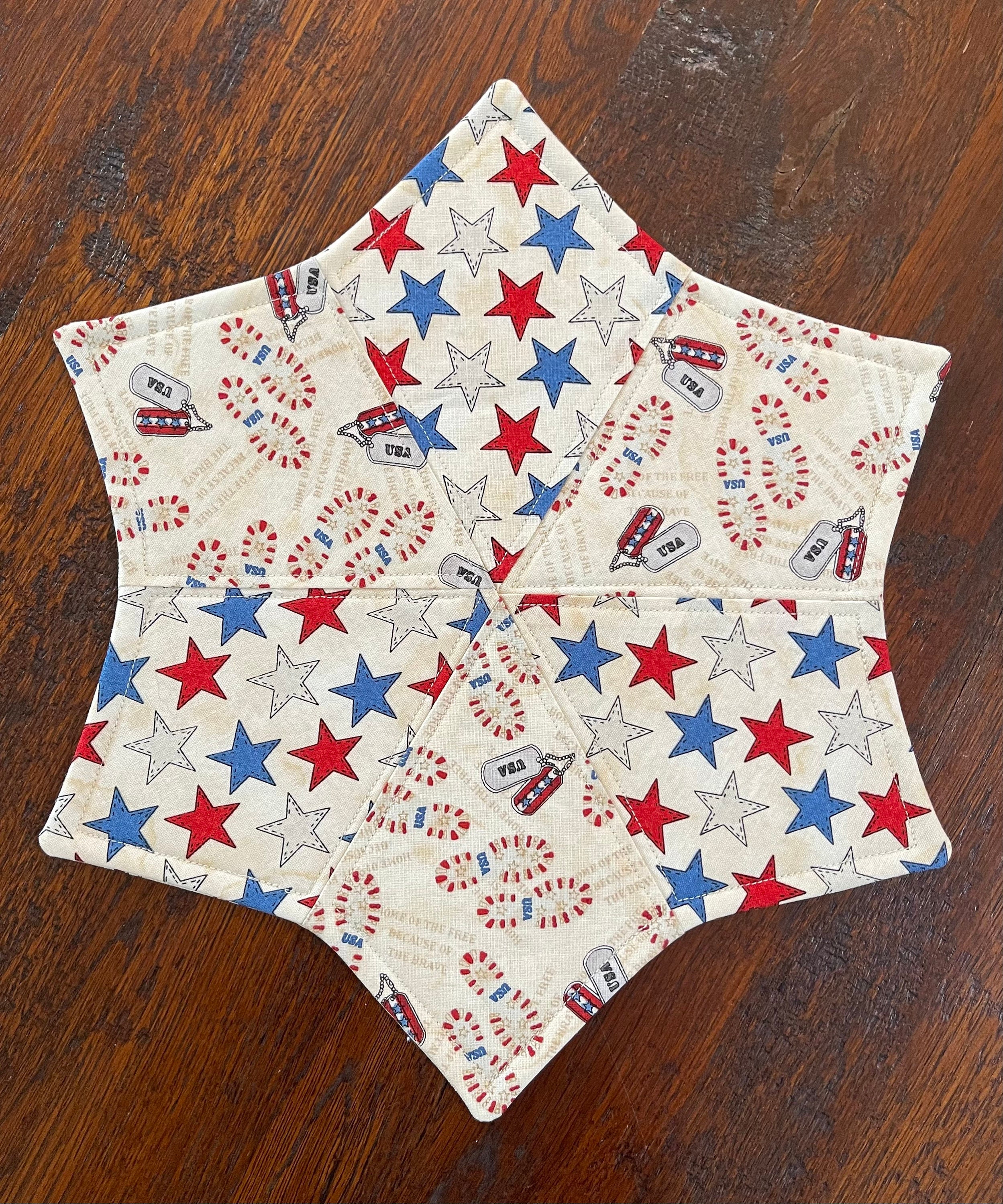 Patriotic Quilted Table Topper/candle Mat - Etsy