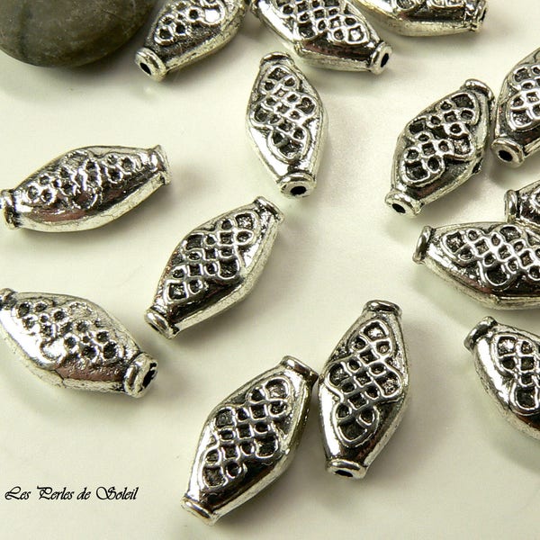 25 perles losanges en metal couleur argent antique décor arabesques 15x8x4.5mm