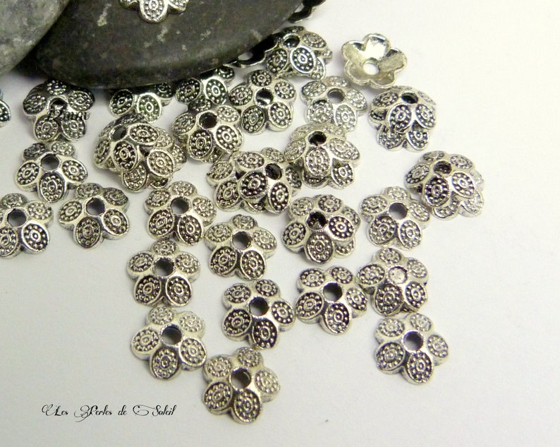 25 calottes 9mm fleurs 5 pétales en métal coul argent image 1