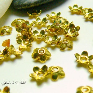 25 calottes coupelles fleurs 5 petales en metal couleur or dim 7x6 mm image 1