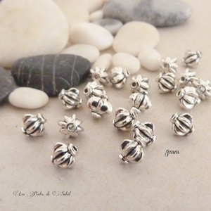 25 Lantern beads in antique silver metal 8x8mm