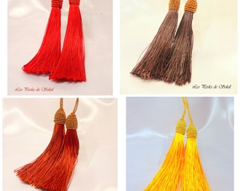 2 grands pompons avec coupelle en corde tassel  couleur jaune, rouge, marron, chataigne 12 cm