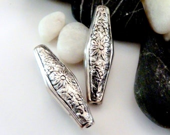 2 pearls in diamond metal carved pattern antique silver 10x32mm,