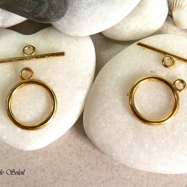 2 round T toggle clasps in gold metal, diameter 15mm