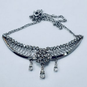 Vintage Silver Tone Rhinestone Necklace