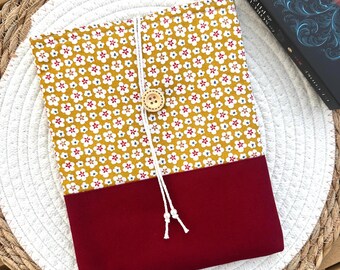 Fabric book cover in pocket or paperback format - reading gift - floral book cover