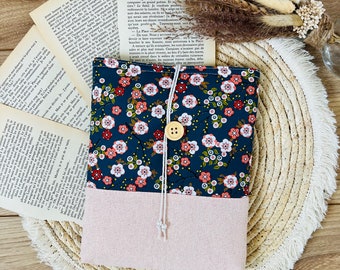 Booksleeve - book pouch - book cover