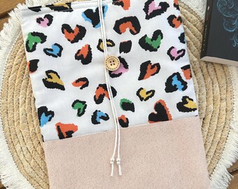 Padded fabric book bag for paperbacks or hardcovers with heart motifs - beach accessory - reading