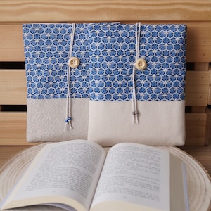 Booksleeve - book pouch - book cover