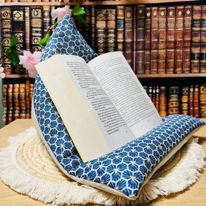 Coussin de lecture - cale livre - cadeau lecteur - support tablette